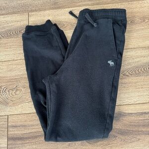 Abercrombie Kids Easy-to-wear joggers- Size 13/14 BOYS